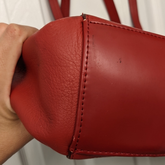 Emma Fox red gorgeous laptop bag - Picture 4 of 9